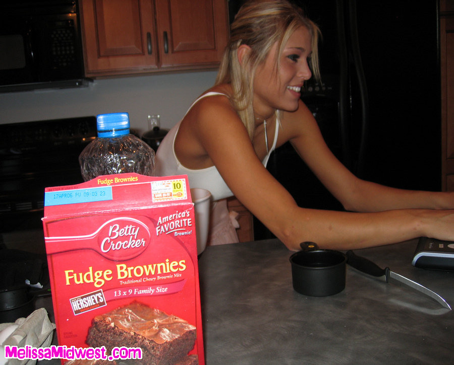 Melissa Midwest making brownies and getting naked #67191591