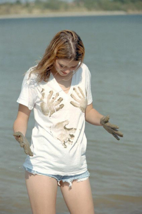 Beautiful amateur gal laying in mud #76623817