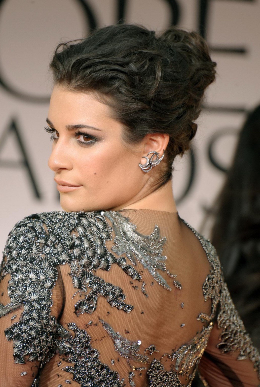 Lea michele con vestido de encaje transparente en los globos de oro 2012
 #75276353