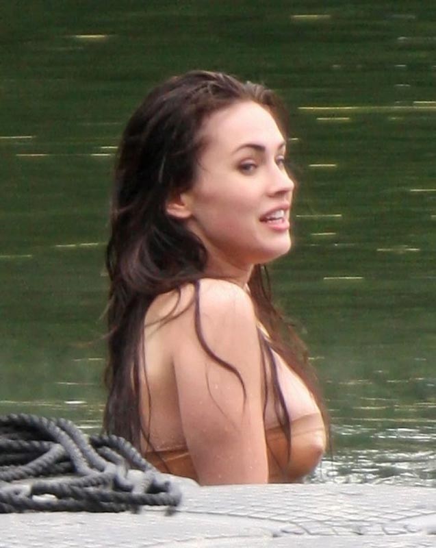 Celebrity Megan Fox exposed boobs after swimming #75402267