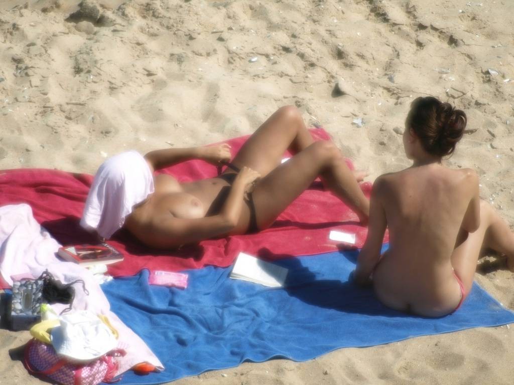 Avertissement - photos et vidéos de nudistes réels et incroyables
 #72267484