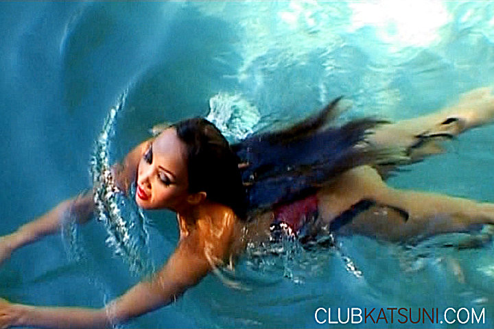 Behind The Scene Look At A Photo Shoot With Katsuni In These Pictures #69943607