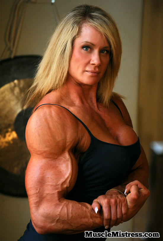 Massive ripped muscular Amazon Goddess with impressive physique #73574818
