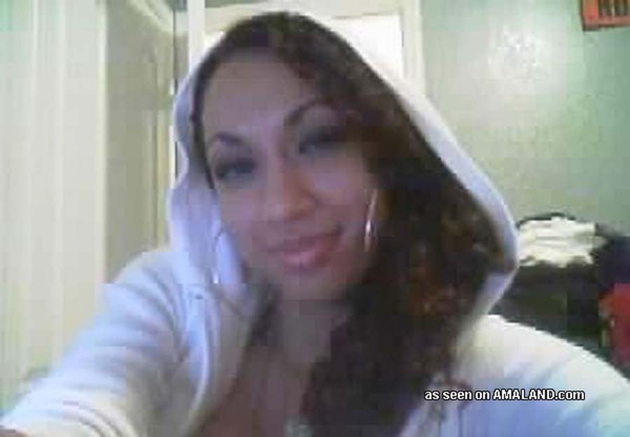 Nice gallery of a mulatto chick's fine selfpics #73356998