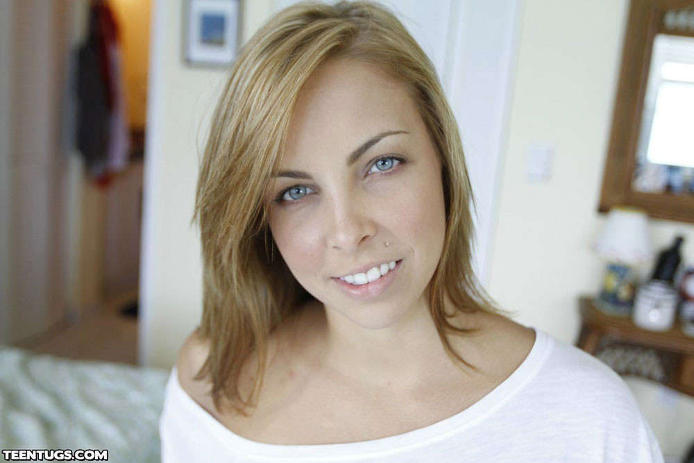 Krystal banks es una gandula que le hace una paja a su gran jefe
 #73579487