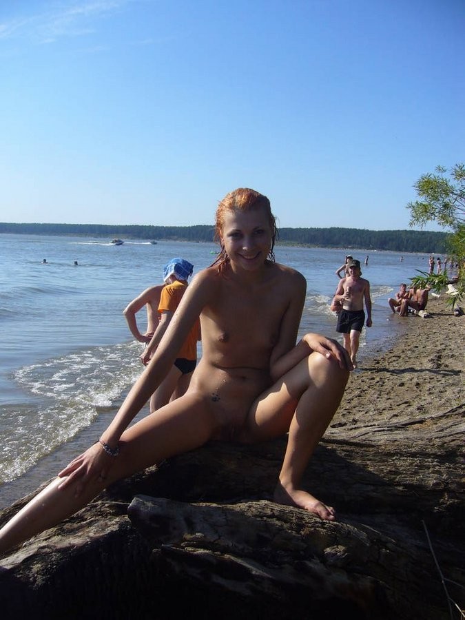 Fotos nudistas increíbles
 #72264081