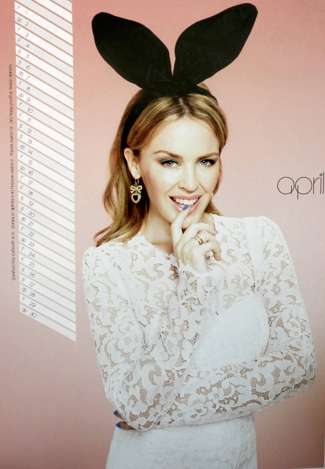Kylie Minogue sieht sehr sexy aus in ihrem offiziellen Kalender-Fotoshooting für 2014
 #75215217