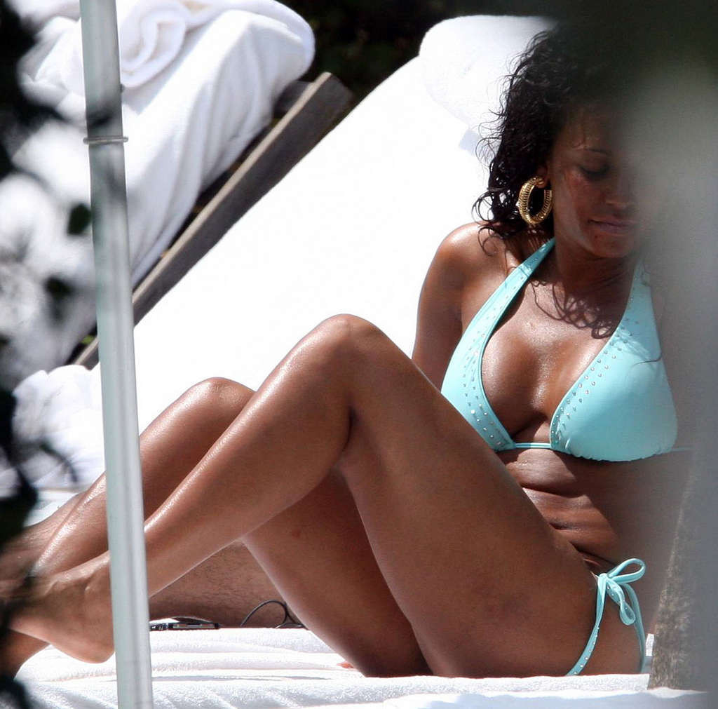 Mel B enjoying on pool and showing huge tits and nice body #75373453