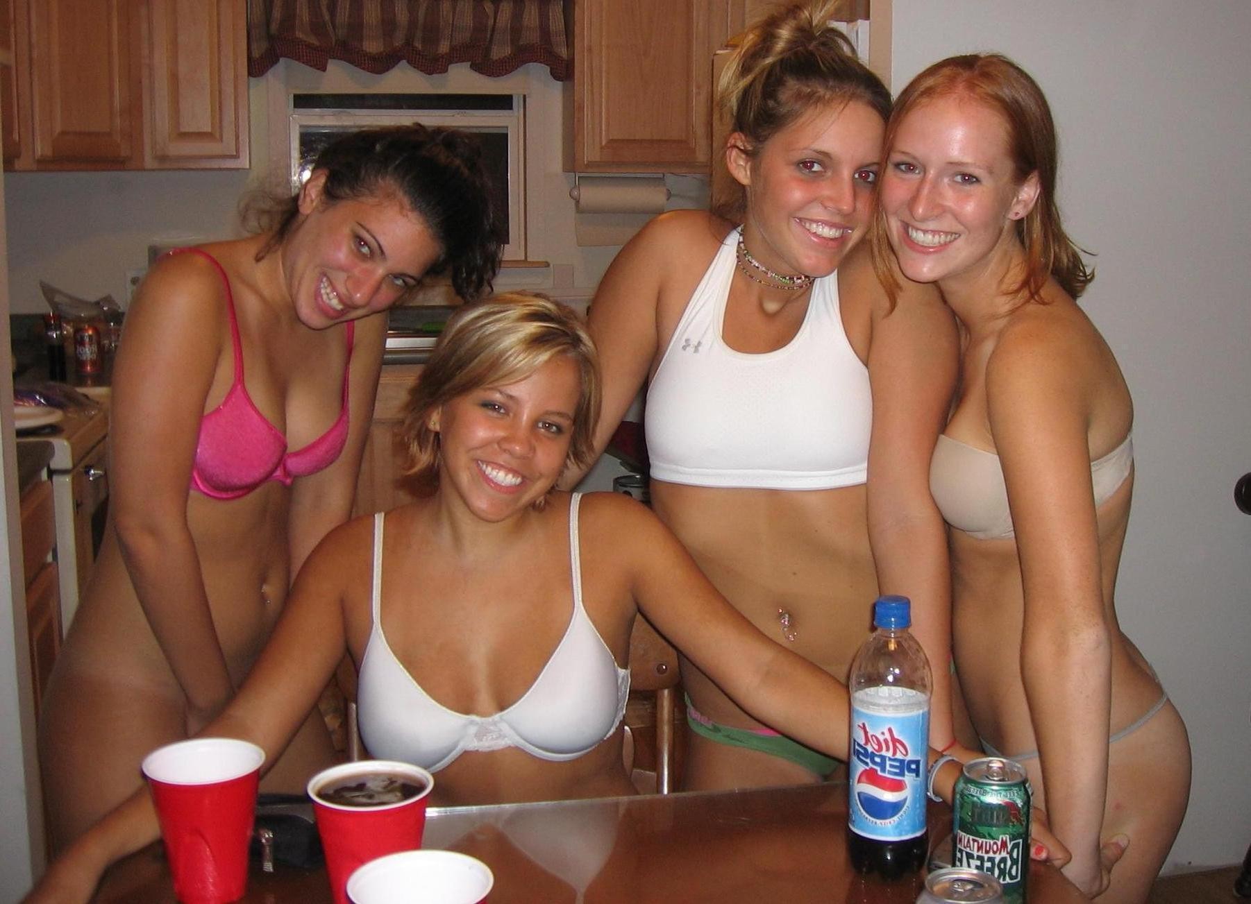 Real college party girlfriends fucking #67698708