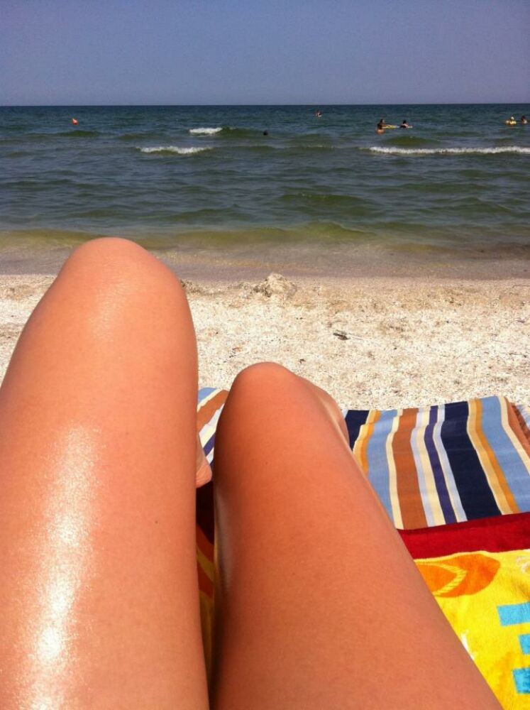 Teenager gfs bare at the beach front and in bikinis and posing for pics 11 #72245956
