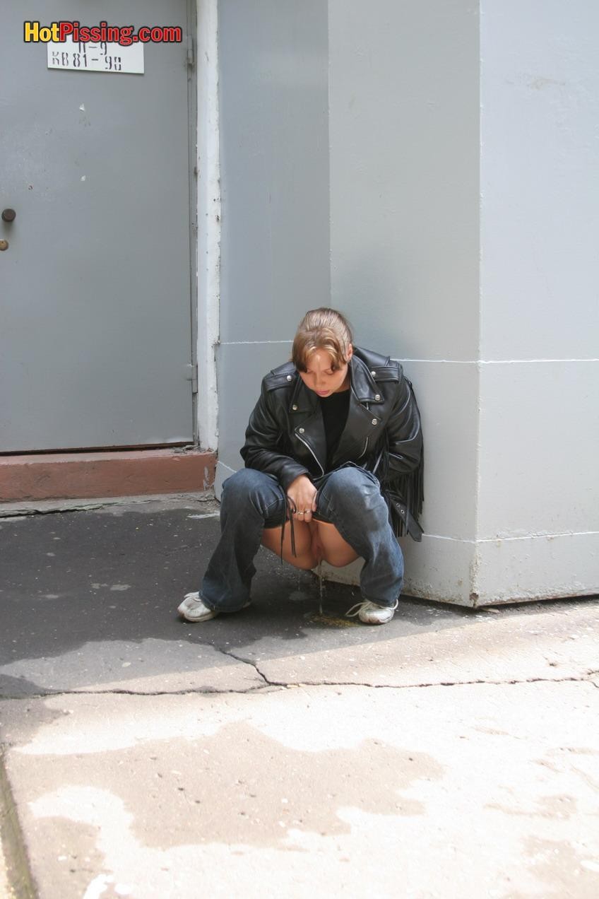 Girlfriend of a biker cannot resist nature call and pees in the street #76560755