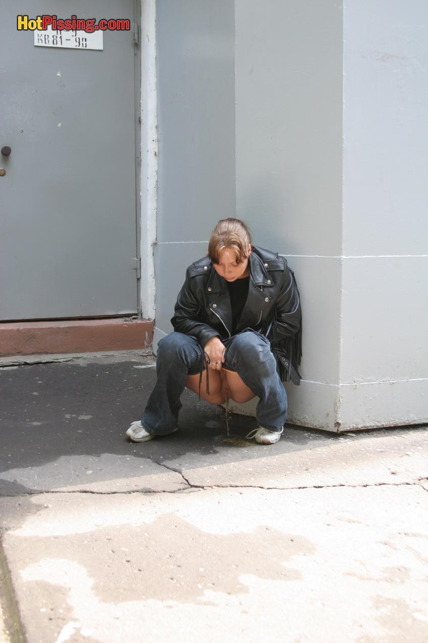 Girlfriend of a biker cannot resist nature call and pees in the street #76560765