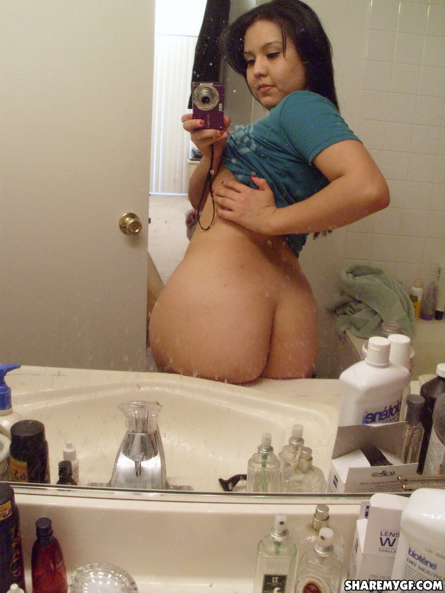 Big Booty Freundin zeigt ihren runden perfekten Hintern
 #67249664
