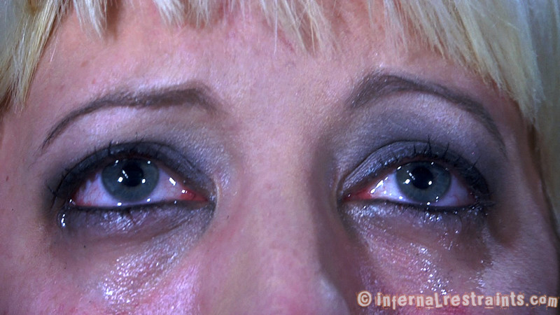 Cherry hace movimientos de dolor
 #72052300