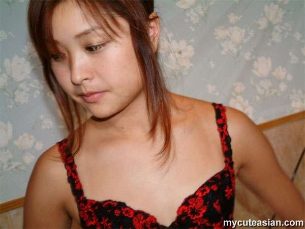 A young lovely asian amateur teen take a bubble bath #69952798