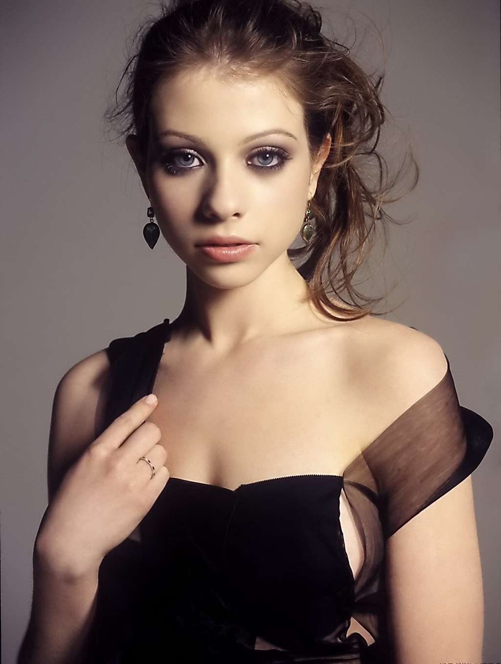 Michelle Trachtenberg showing off her curvy body in some hot c-thru lingerie at  #75261288