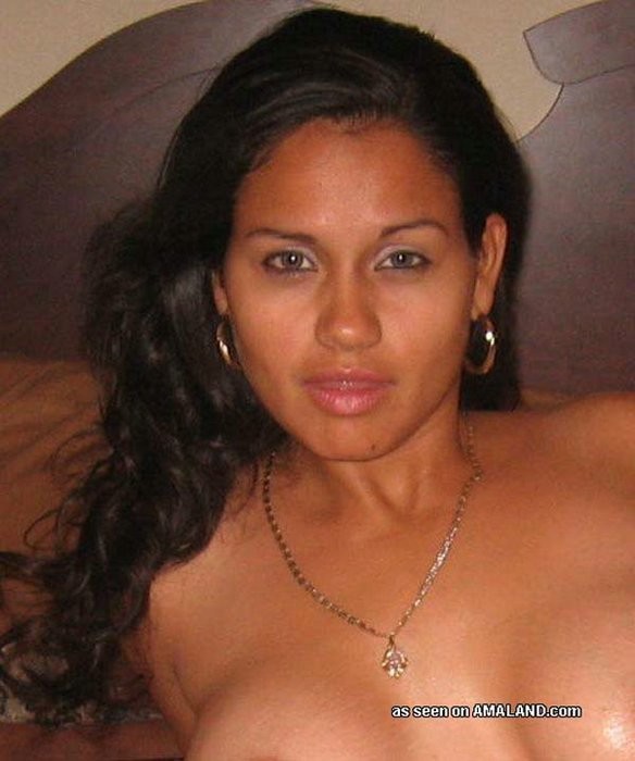 インド人の女友達が寝ているところを撮影
 #77765114