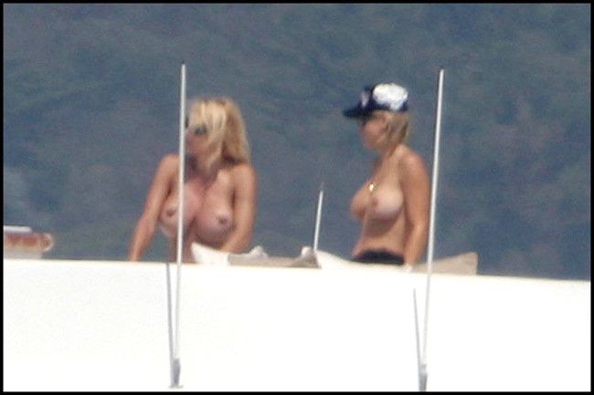 Pamela Anderson paparazzi nude boobs and nude body #75420309