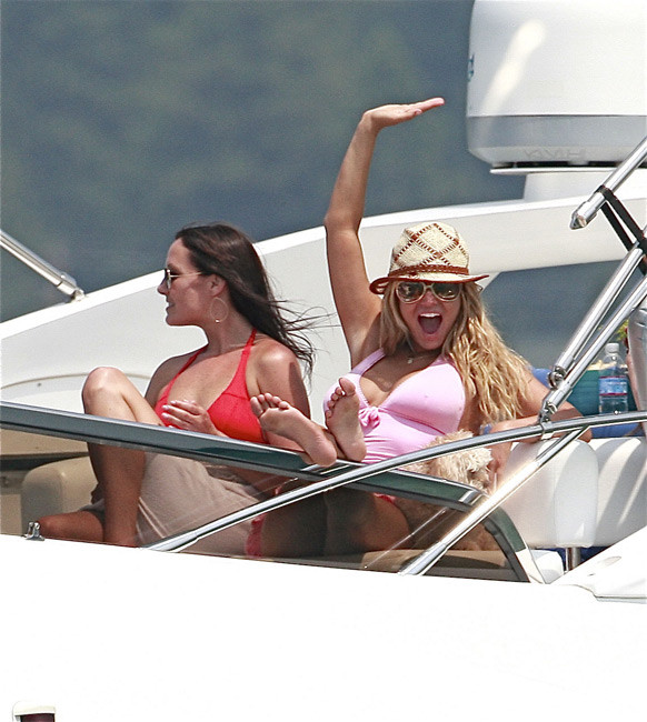 Ashlee Simpson large tongue and pose in bikini #75397305