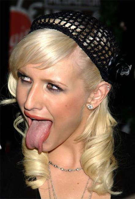 Ashlee Simpson large tongue and pose in bikini #75397355