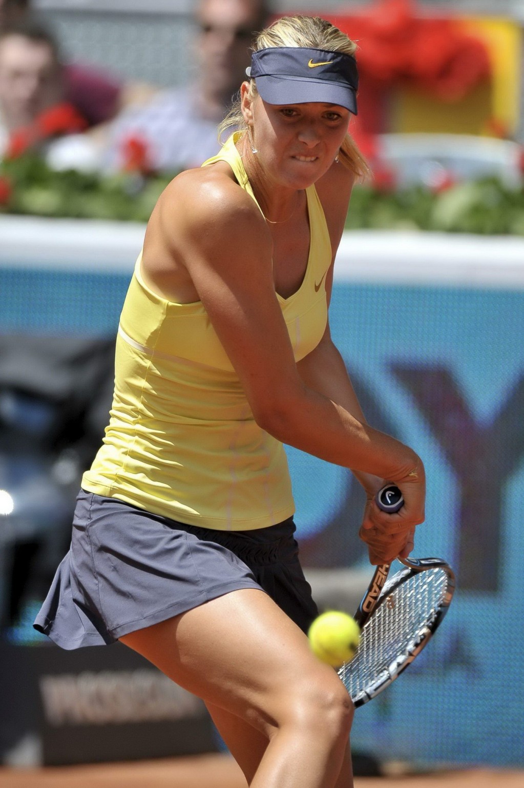 Maria sharapova con falda arriba en el torneo 'madrid masters'
 #75305219
