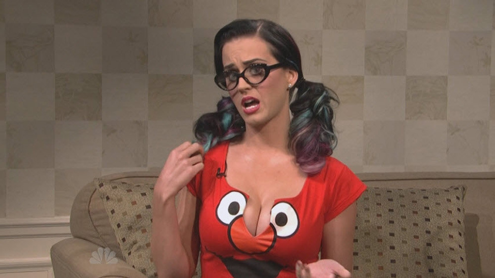 Katy Perry hat ein schönes sexy Dekolleté
 #75331900