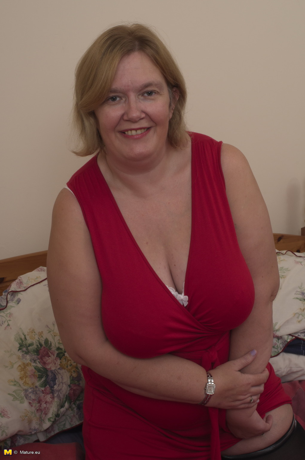 Large British mature lady with big natural tits getting dirty #71728167