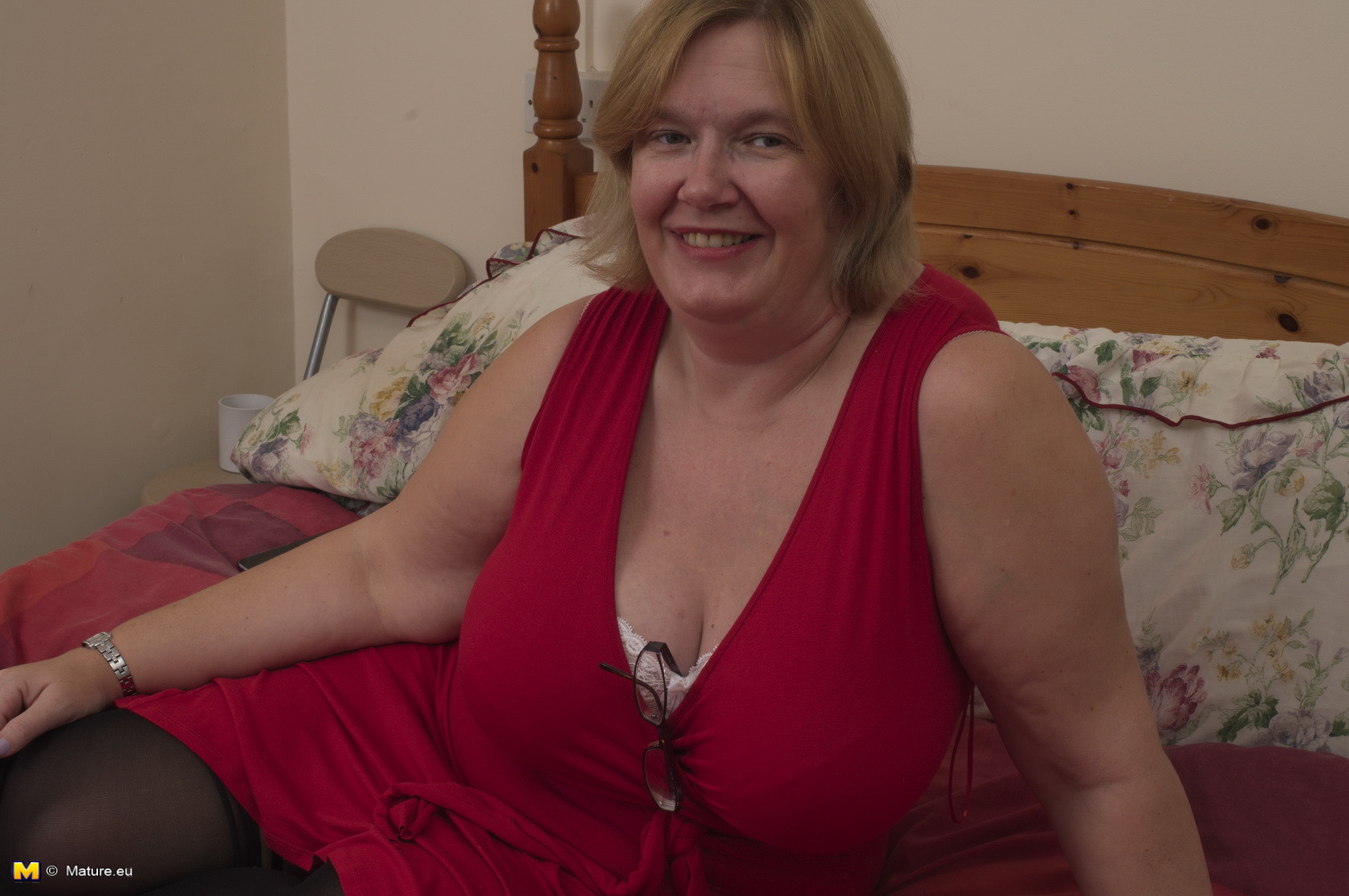 Large British mature lady with big natural tits getting dirty #71728173