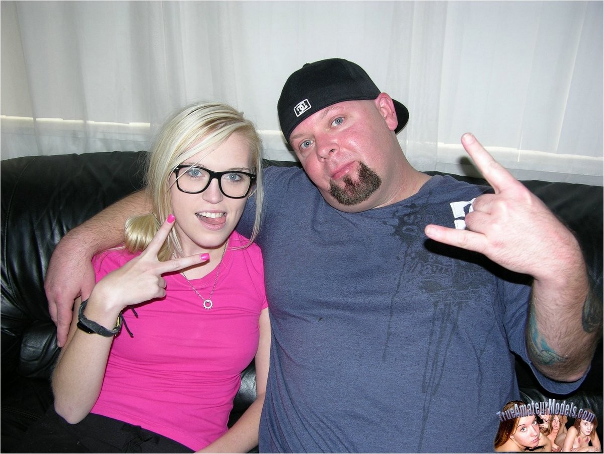 Amanda Giving Dirty Handjob #71459399