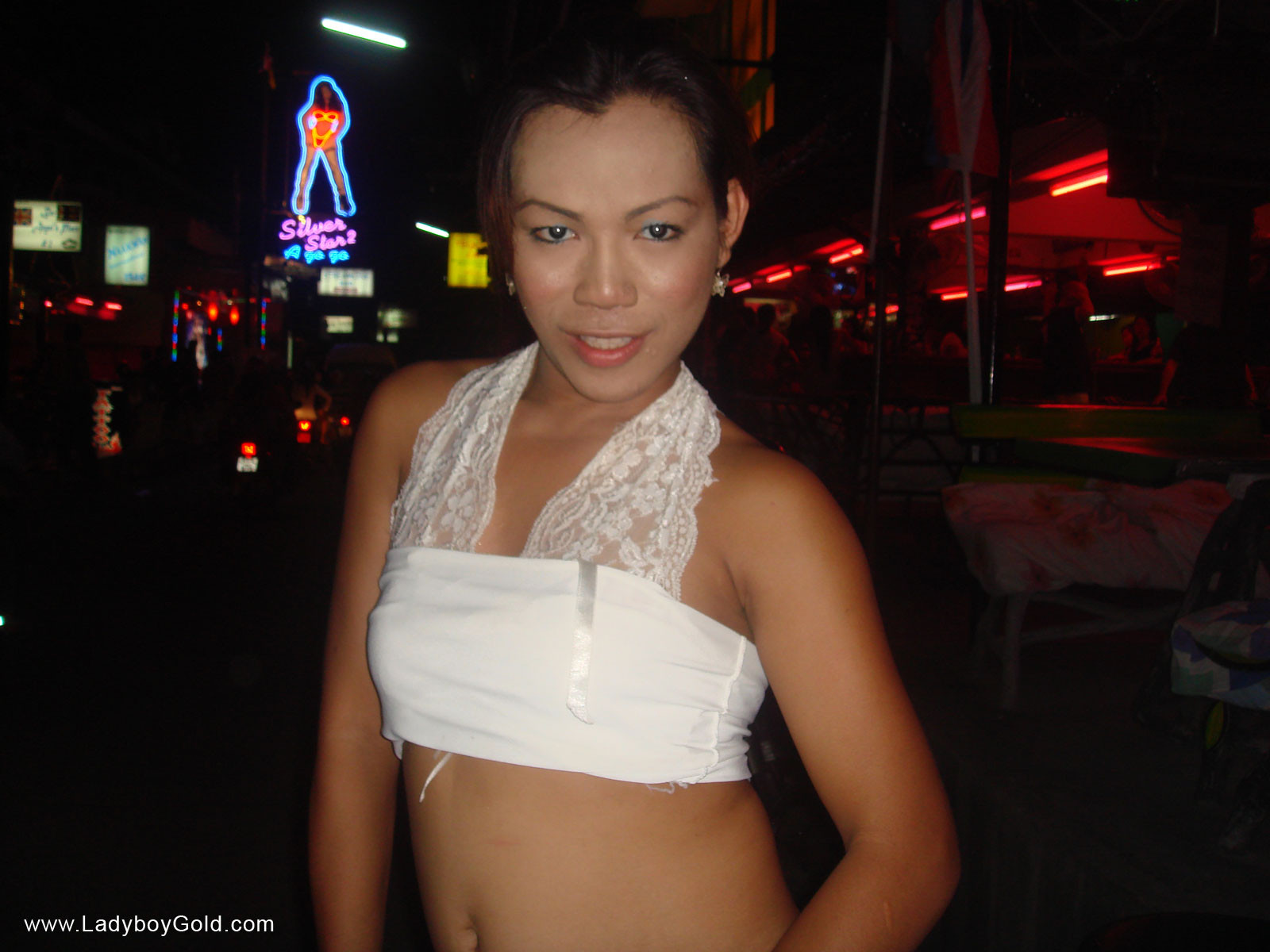 Amateur offen thailändisch ladyboy Huren
 #70038229