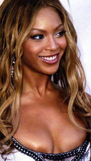 Celeb babe beyonce knowles nipple slip and sexy nasty ass
 #75419934