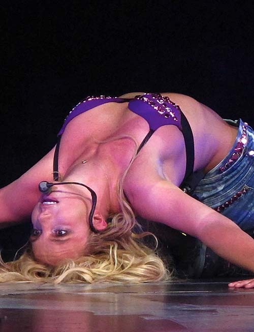 Britney spears follando sexy y caliente upskirt y ver a través de fotos de paparazzi
 #75287675