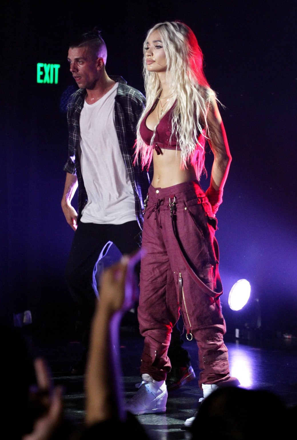 Pia Mia Perez shows huge cleavage while performing #75154472