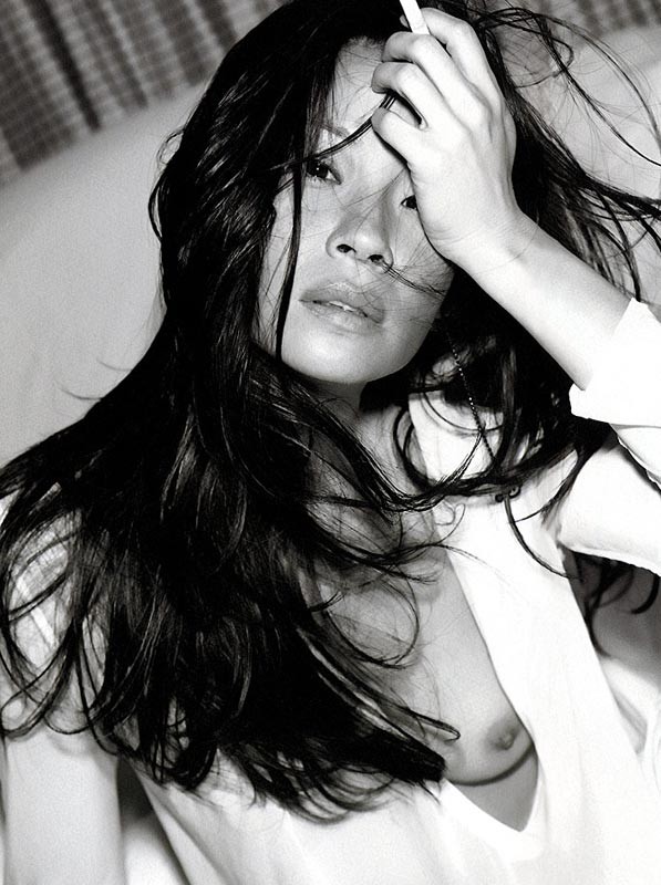 Lucy Liu exposed perky tits and nasty lesbian kiss #75397463