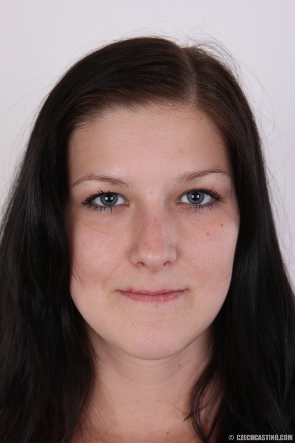 Große Amateur-Brünette in Casting-Session
 #67206225
