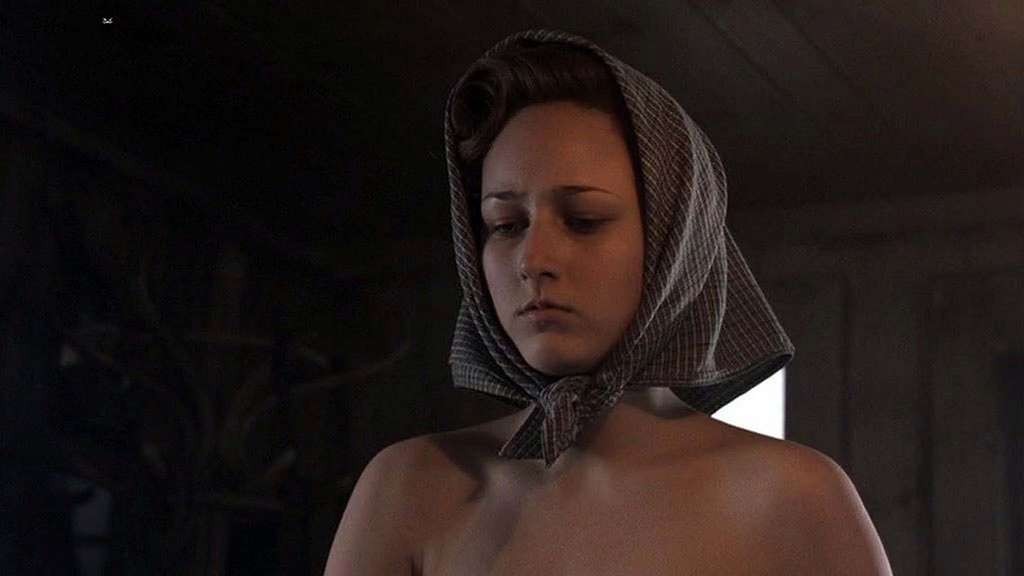 Leelee sobieski che posa tutta nuda e che espone la sua figa e il suo culo
 #75327829