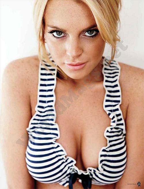 Lindsay lohan posando en lenceria sexy para una revista
 #75277817