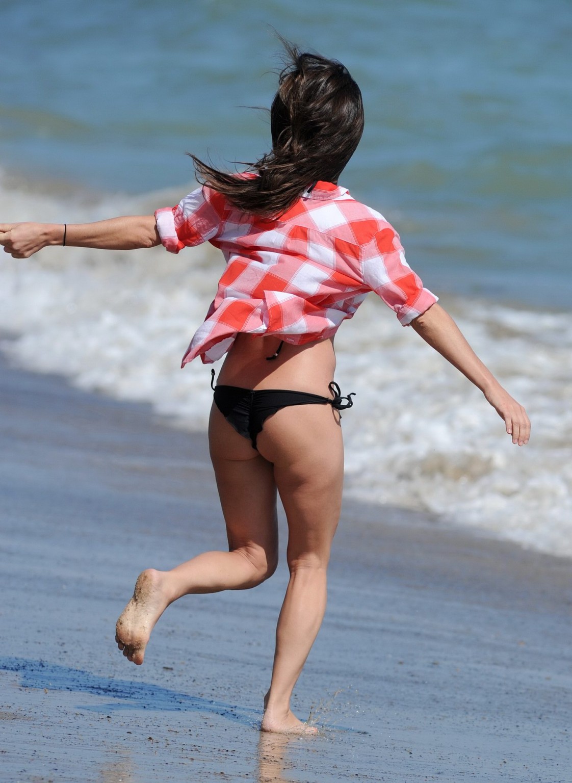 Kelly monaco zeigt ihren Bikinikörper auf einer Strandparty in Malibu
 #75255777