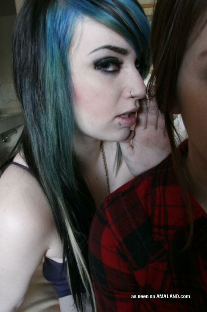 Emo and goth gfs posing and selfshot pics 3 #67715643