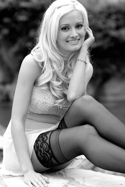 Blonde beauty celeb Holly Madison upskirt hairy pussy #75406118