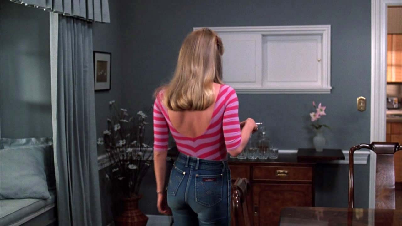 Rebecca de mornay che mostra le sue belle tette e figa pelosa in scene di film nudo
 #75321132