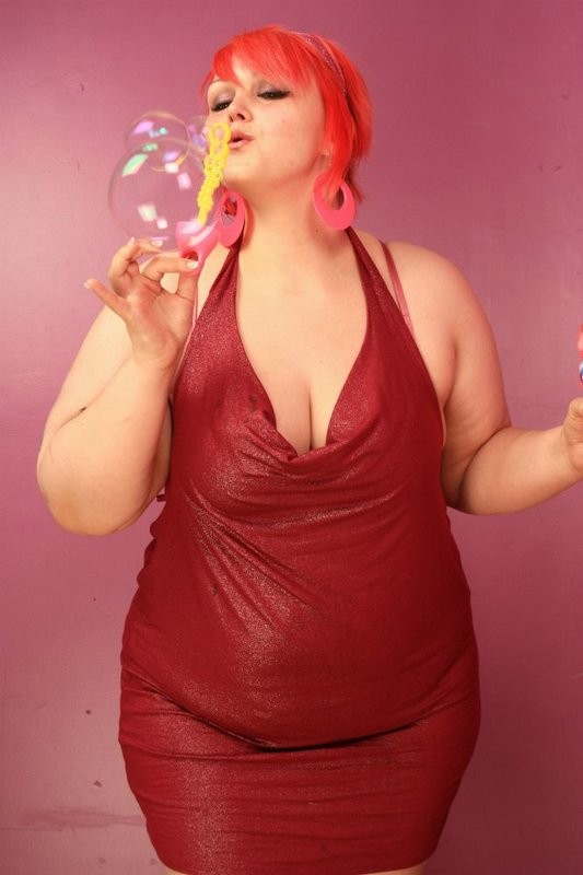 BBW Milla Monroe playing with bubbles #75546392