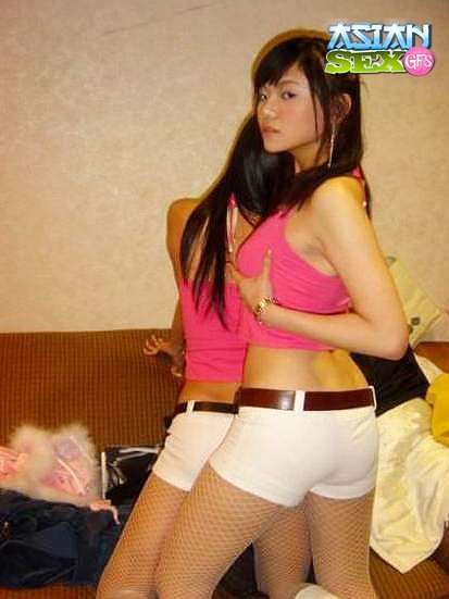 Verrückte Porno Orgie Bilder mit sehr sexy asiatischen Babes
 #68127834