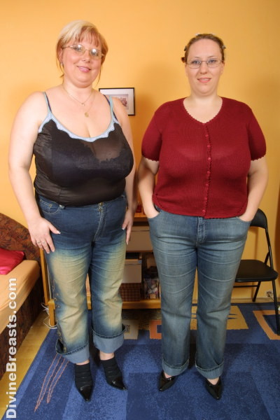 Two mature BBW amateurs showing off their large boobs #67371223