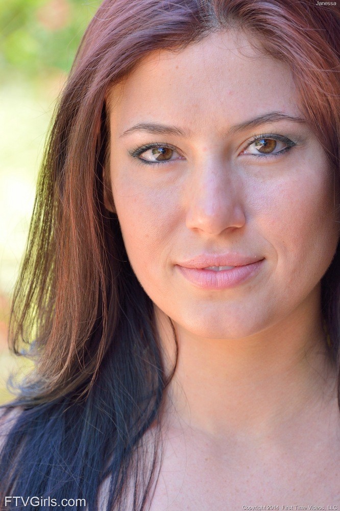 Janesa Banana To Model #70914659