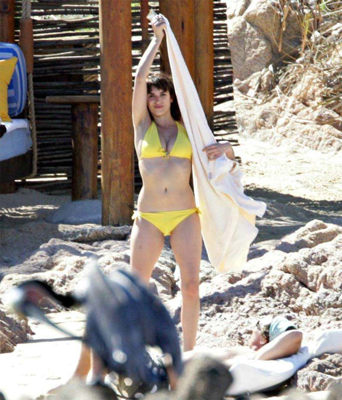 Penelope cruz sexy et chaude en bikini et tétons glissés photos paparazzi
 #75306226