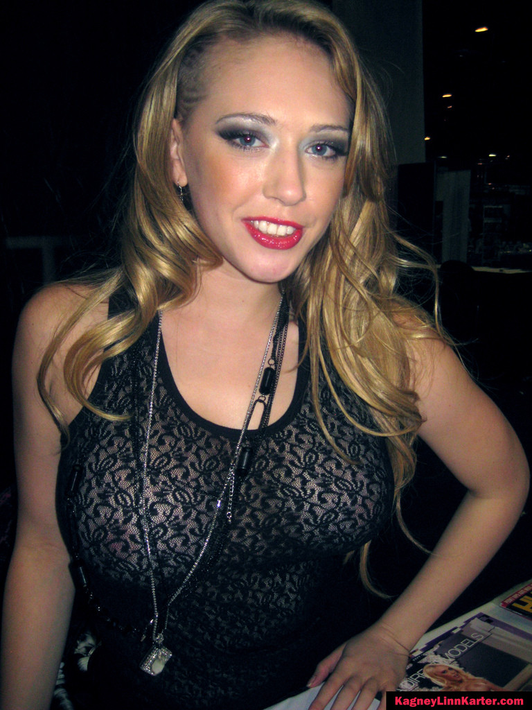 Kagney linn karter signing and greeting at a show
 #70155365