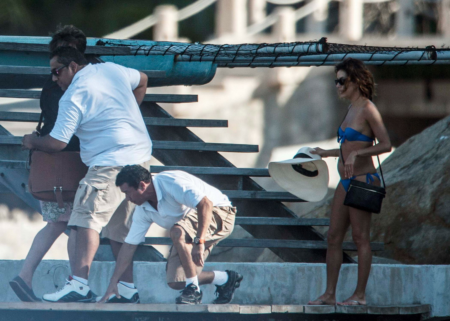 Eva Longoria indossa un sexy bikini blu su uno yacht in Messico
 #75206532