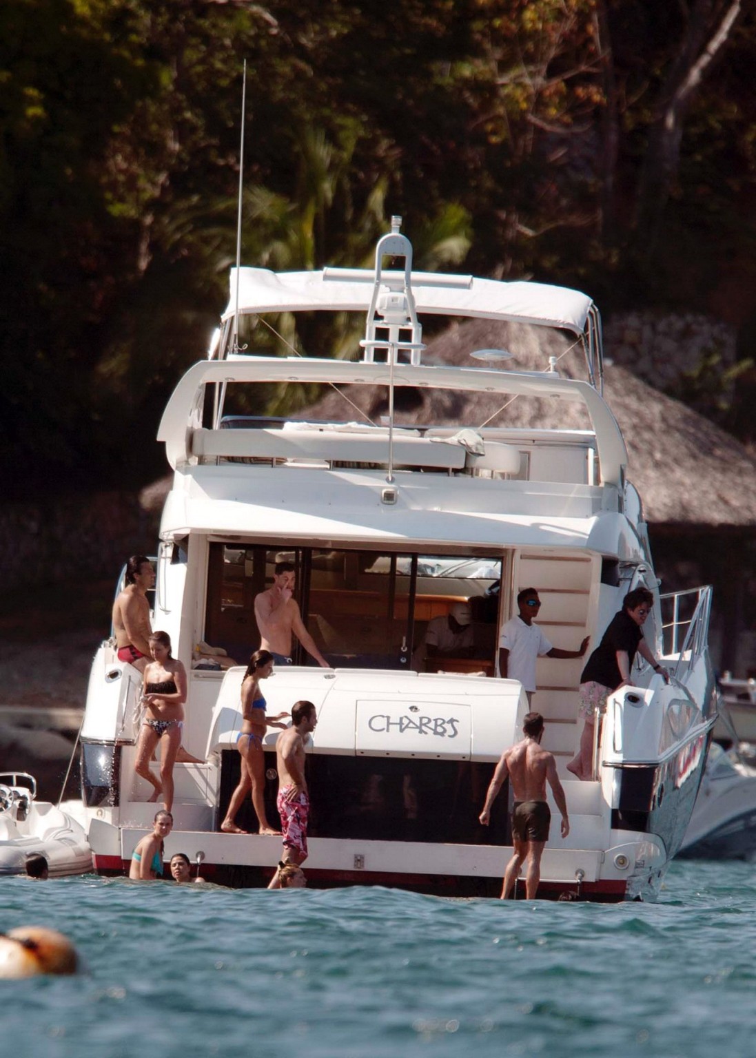 Eva Longoria indossa un sexy bikini blu su uno yacht in Messico
 #75206639