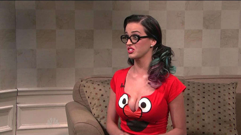 Katy Perry exposing huge cleavage and sexy upskirt photos #75331286